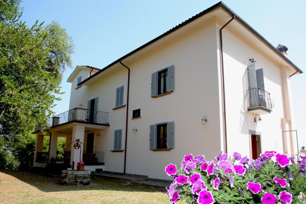 Agriturismo Casale Zuccari Caprarola Exterior foto