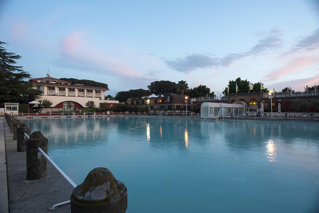 Agriturismo Casale Zuccari Caprarola Exterior foto